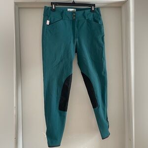 Tailored Sportsman Trophy Hunter